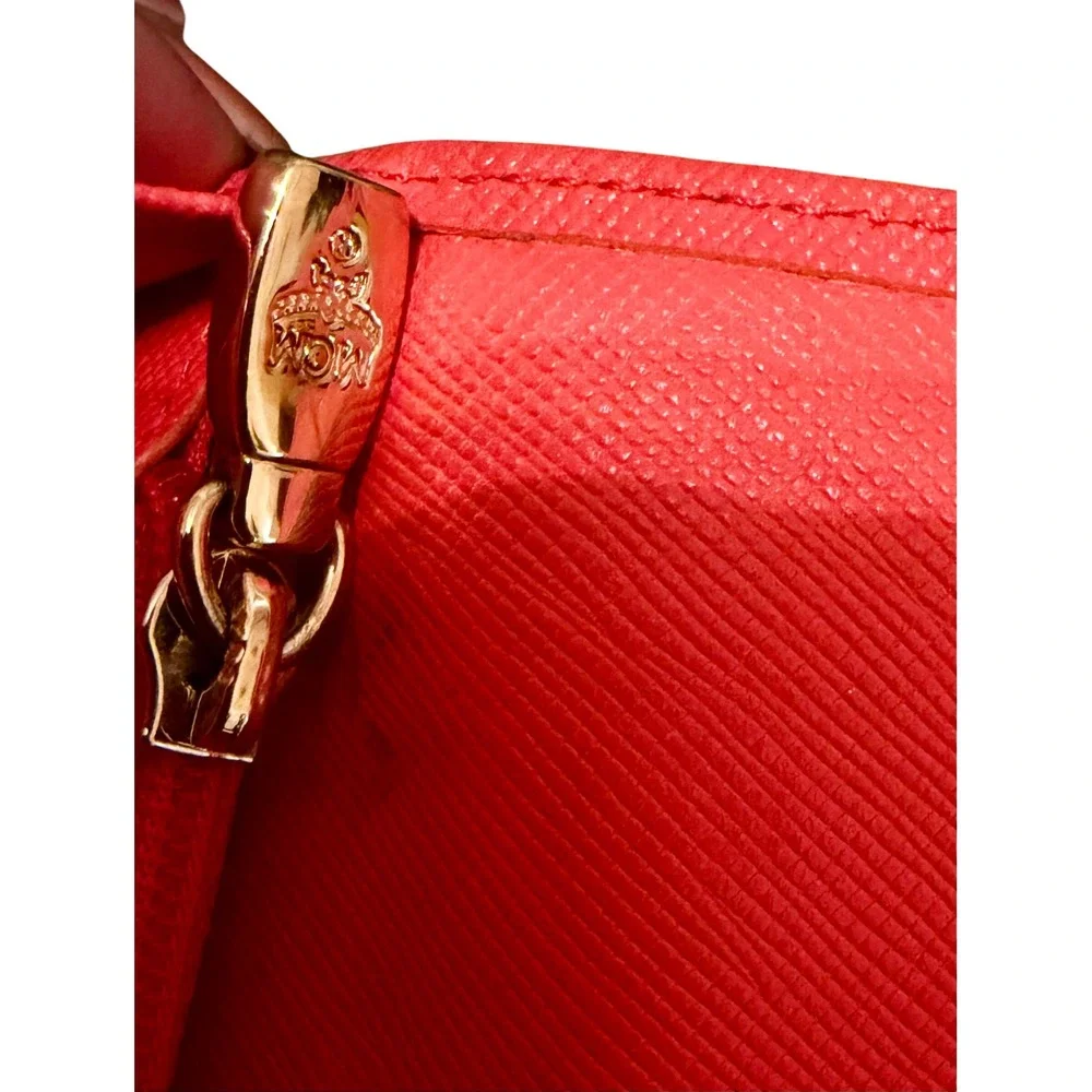 MCM authentic medium
